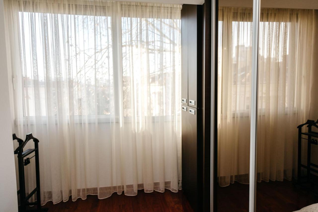 Rosewood Podgorica Appartement Buitenkant foto