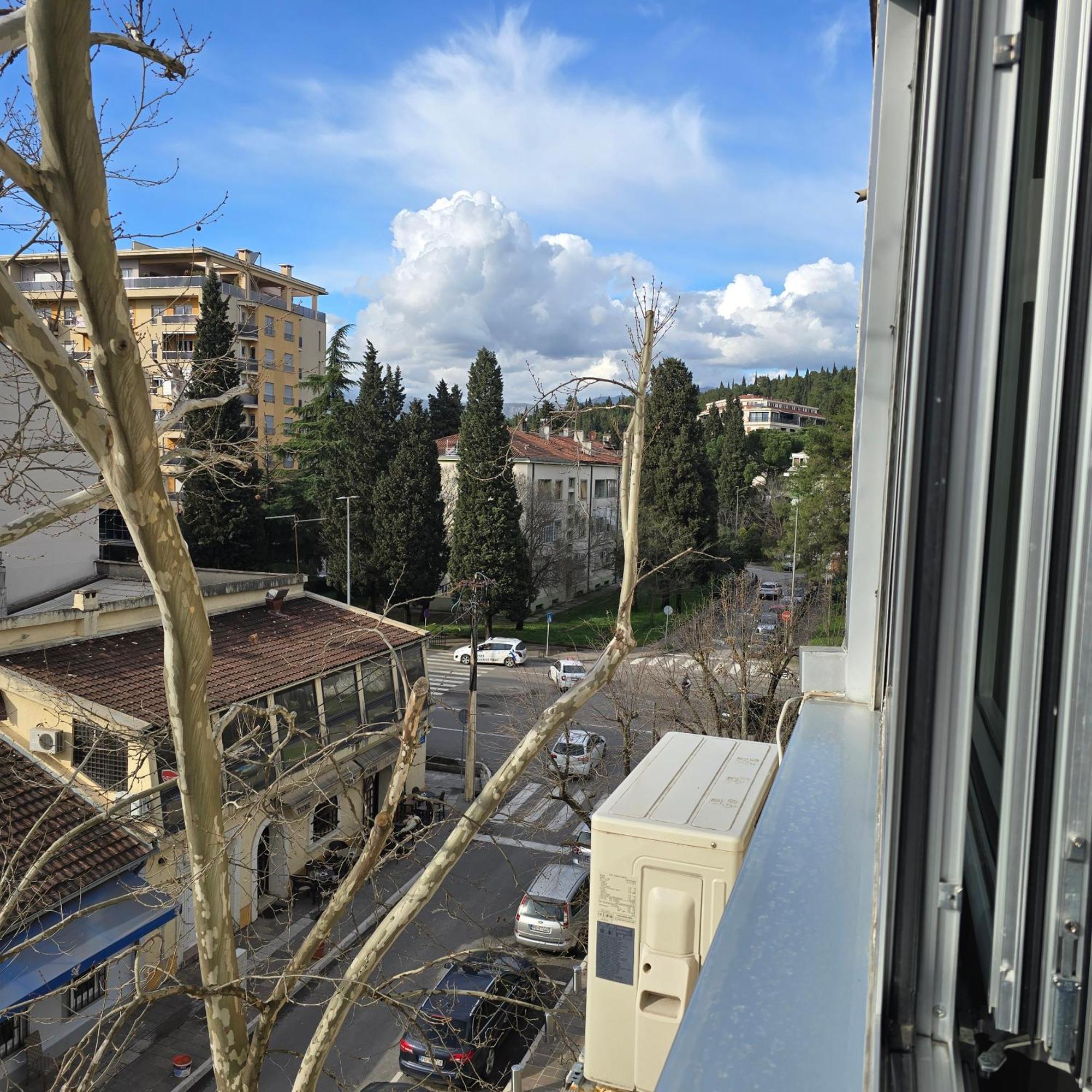 Rosewood Podgorica Appartement Buitenkant foto