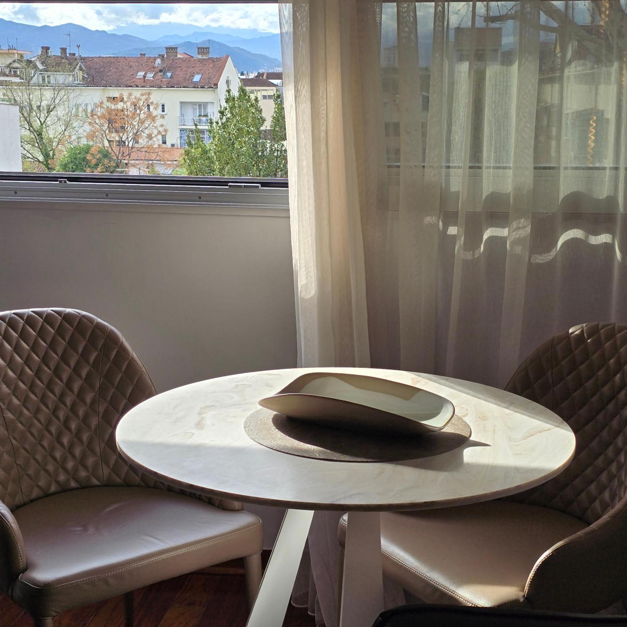 Rosewood Podgorica Appartement Buitenkant foto
