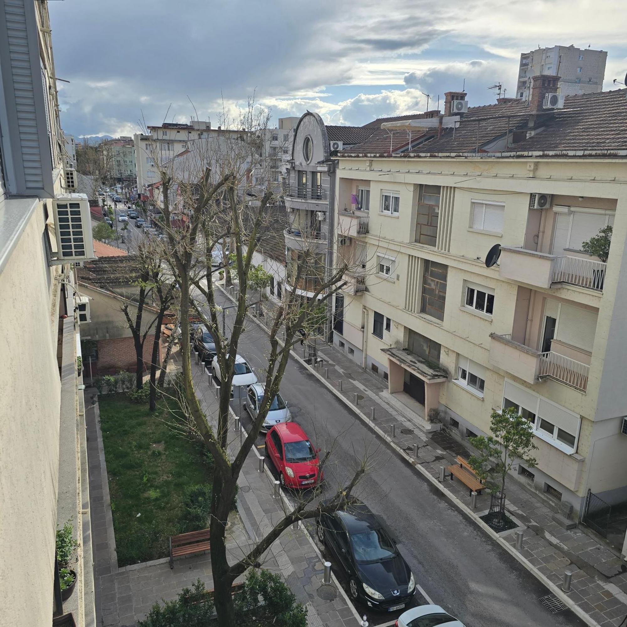 Rosewood Podgorica Appartement Buitenkant foto